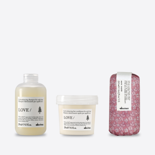 Love Curl Davines, Kit Love Curl, cabelo encaracolado, cabelo ondulado, caracóis definidos, ondas definidas, definir caracóis, definir ondas, produtos para caracóis, produtos para cabelo ondulado, shampoo para caracóis, condicionador para caracóis, sérum 